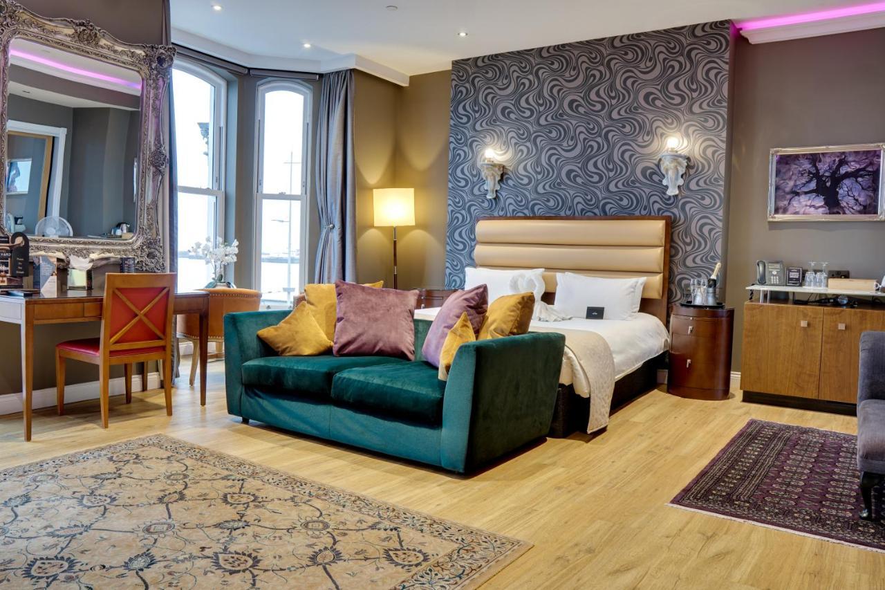 Halvard Hotel Douglas Esterno foto