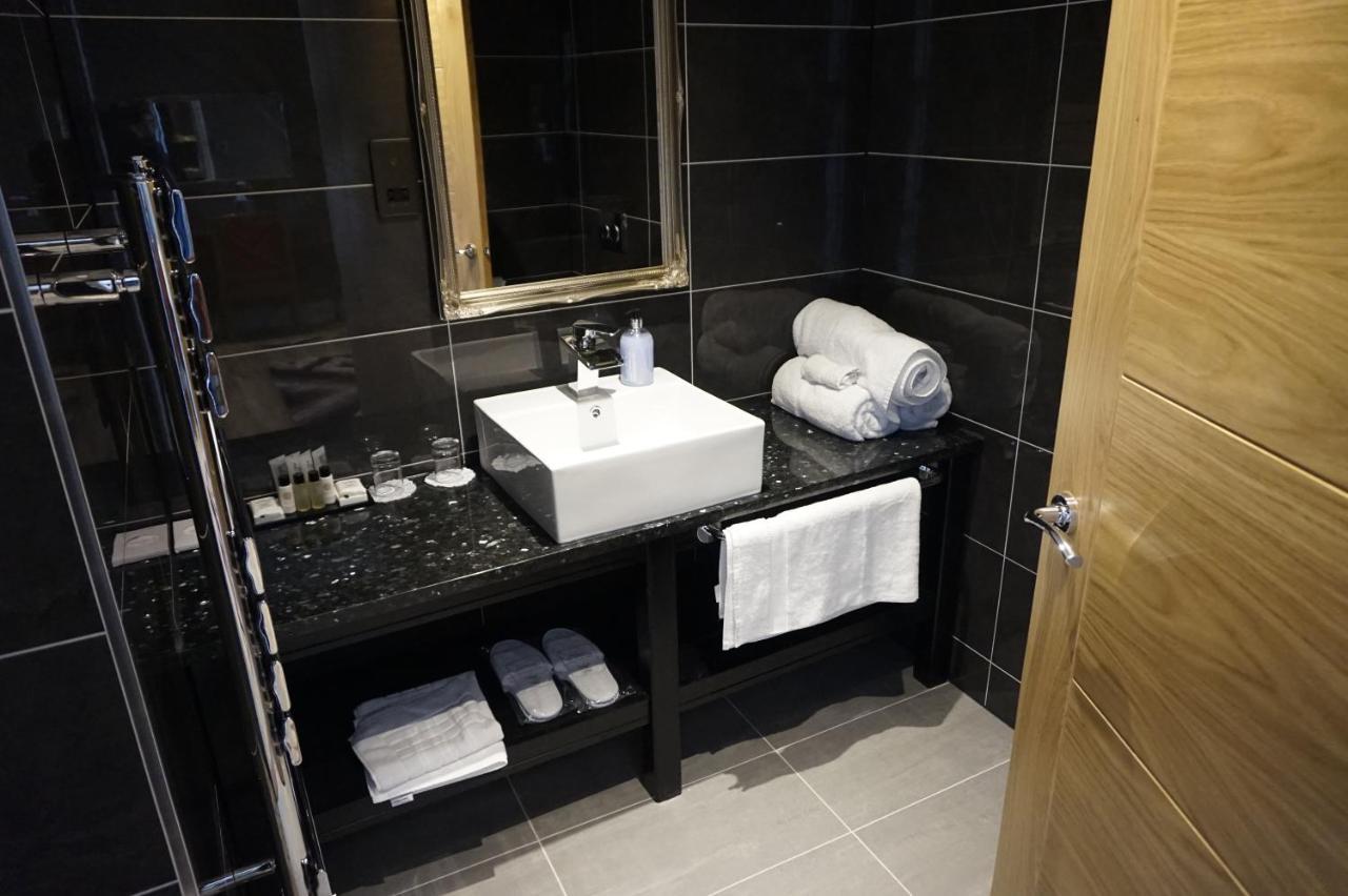 Halvard Hotel Douglas Esterno foto