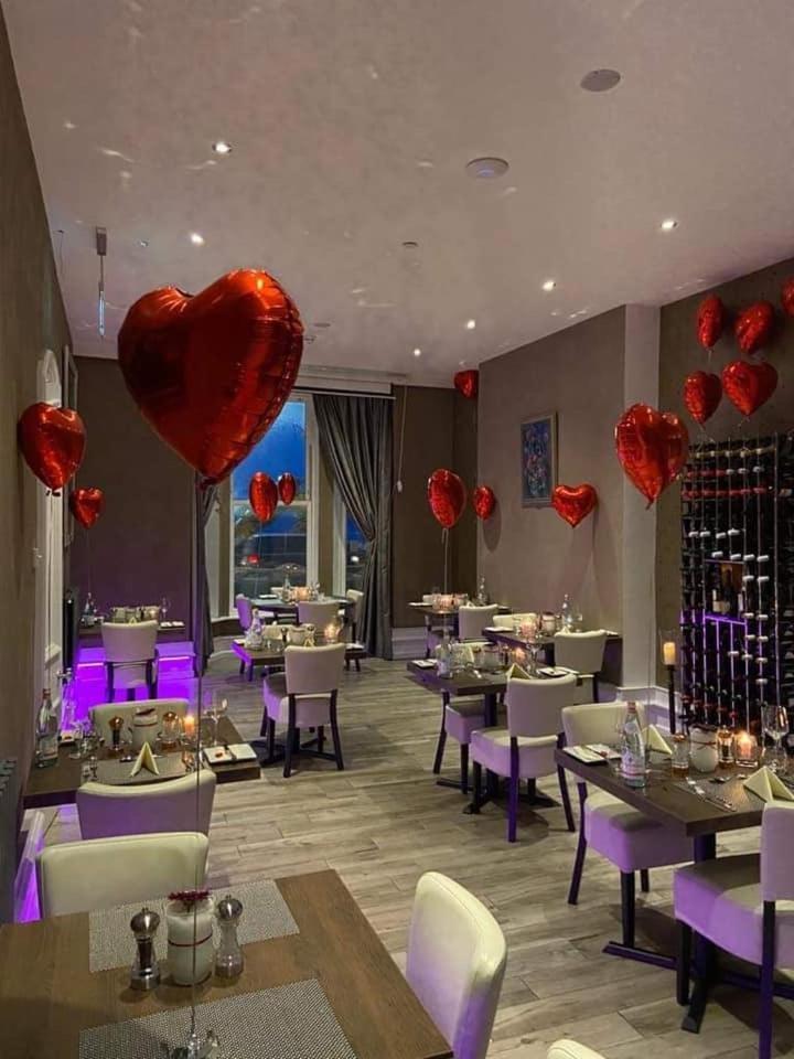 Halvard Hotel Douglas Esterno foto